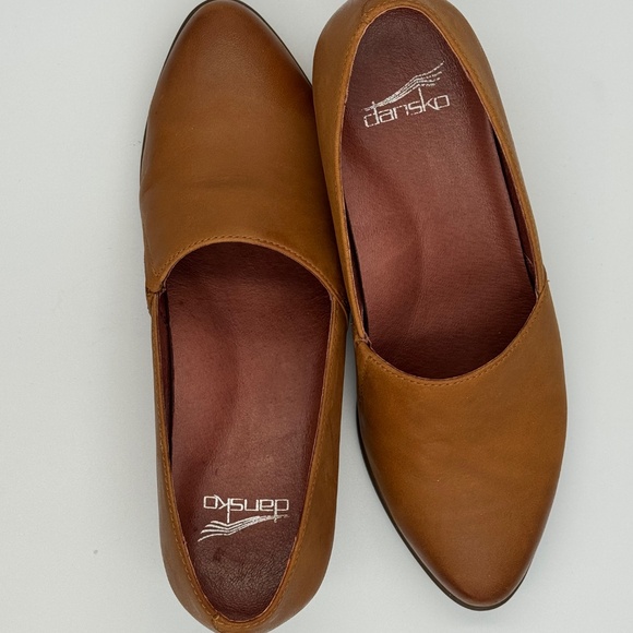 Dansko Women's Brown Leather Flats - Picture 3 of 6